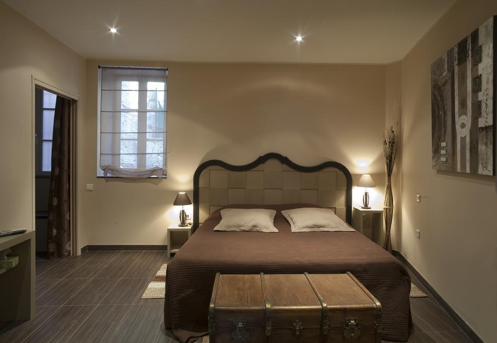Bed & Breakfast Demeure Du Pareur Villeneuve-Minervois エクステリア 写真